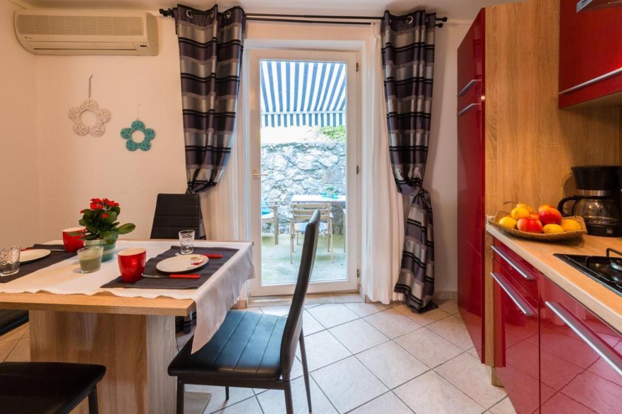 Two-Bedroom Apartment In Crikvenica Lxxxix Dramalj Exterior photo